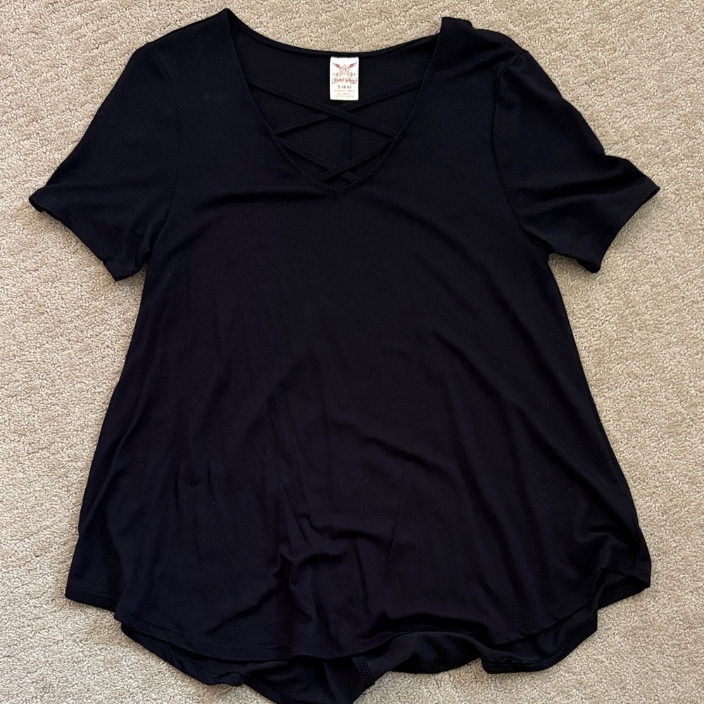 Faded Glory Women's Elegant Black V-Neck Tee